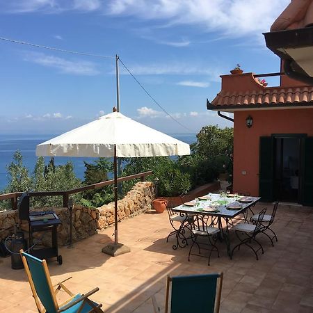 Апартаменти Casa Azzurra Порто-Санто-Стефано Екстер'єр фото