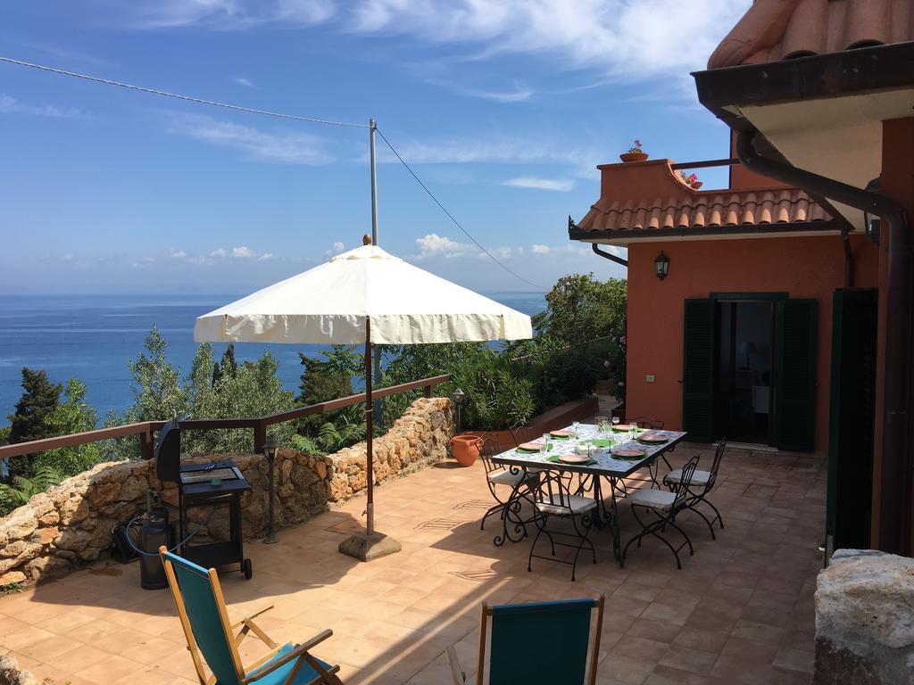 Апартаменти Casa Azzurra Порто-Санто-Стефано Екстер'єр фото